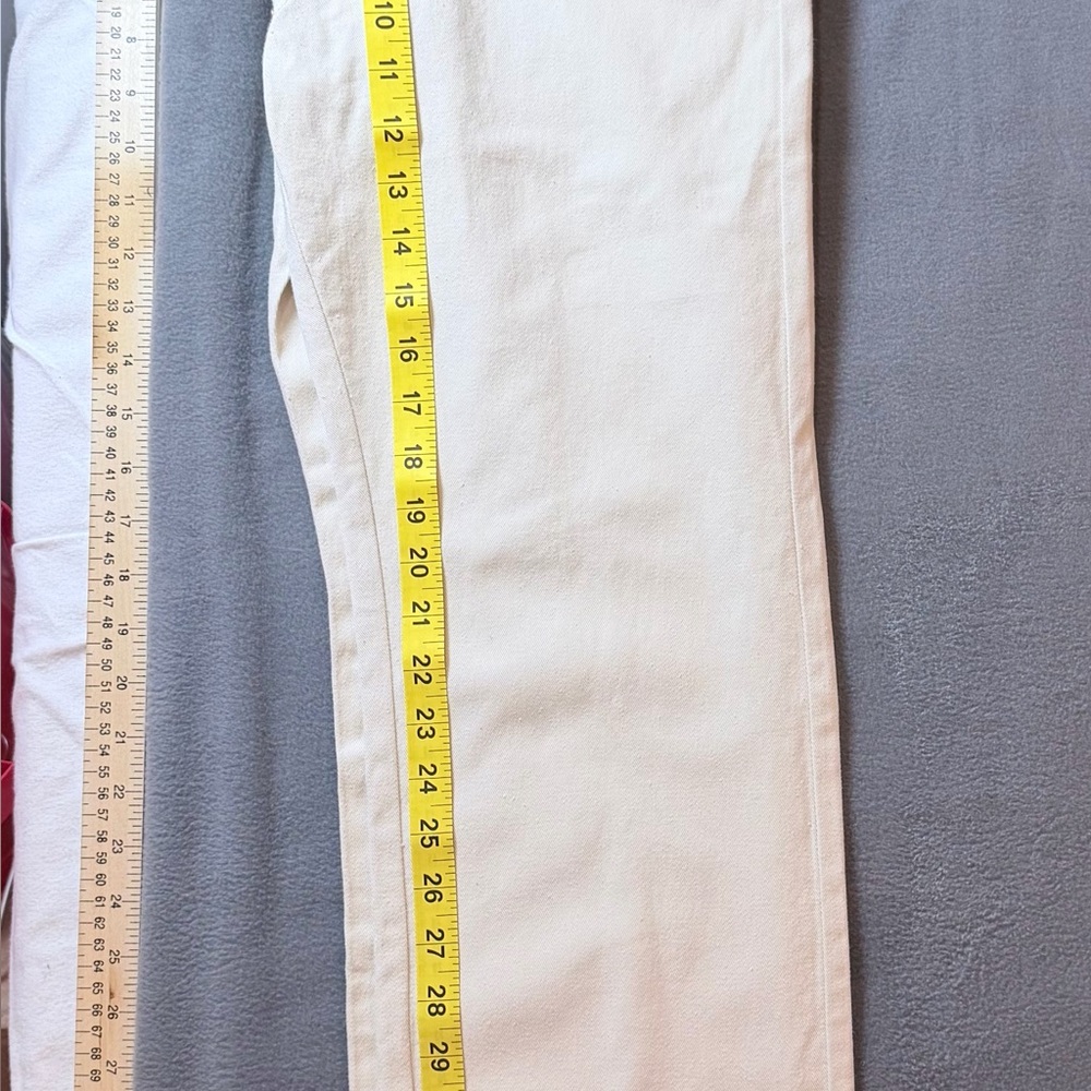 Et Clet women’s Apparel. Trending designs.